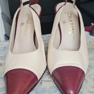 CHANEL Cream and Burgundy Slingback Heels